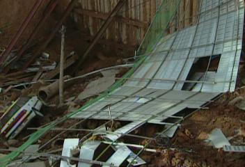 건물 신축공사장에서 터파기 공사하다 옹벽 무너져 긴급대피조효정