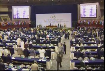 고이즈미 일본 총리 과거 일본의 식민지 지배 사과 배경이해인