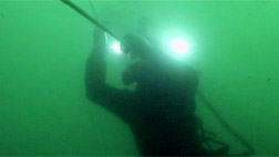 침몰현장 수중 취재수심 5미터부터 시야 급격히 악화