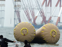 세월호 수색 난항깊어가는 인양 고민