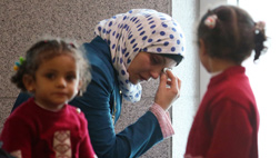 "시리아 난민 200명 국내 입국" 테러 방지 1천억 배정