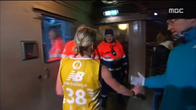 스포츠 영상 에펠탑에서 이색 달리기 대회