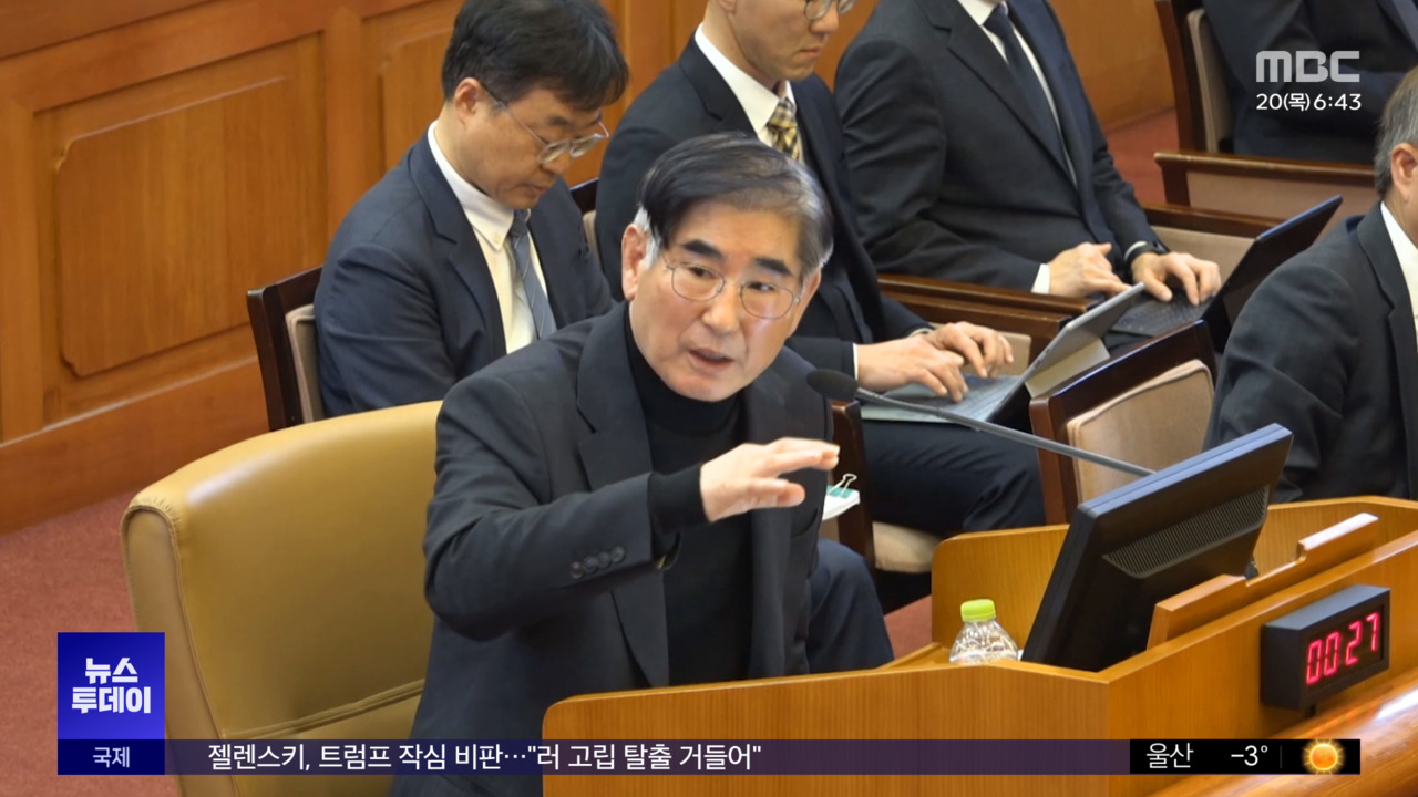 '깡통폰'만 가져간 검찰비화폰은 김성훈 손에