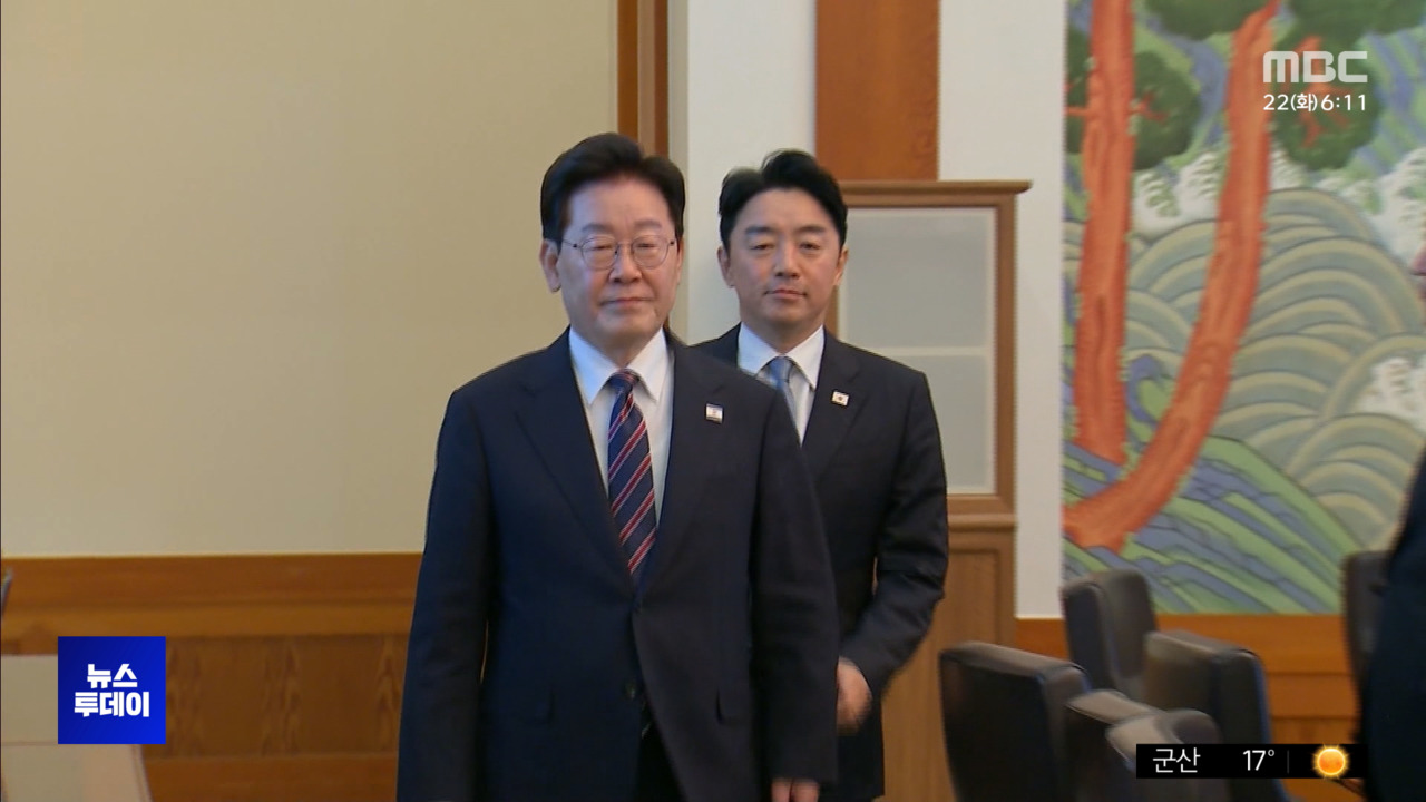 강훈식 청와대 비서실장 사의 표명…인사 실패 책임론 대두